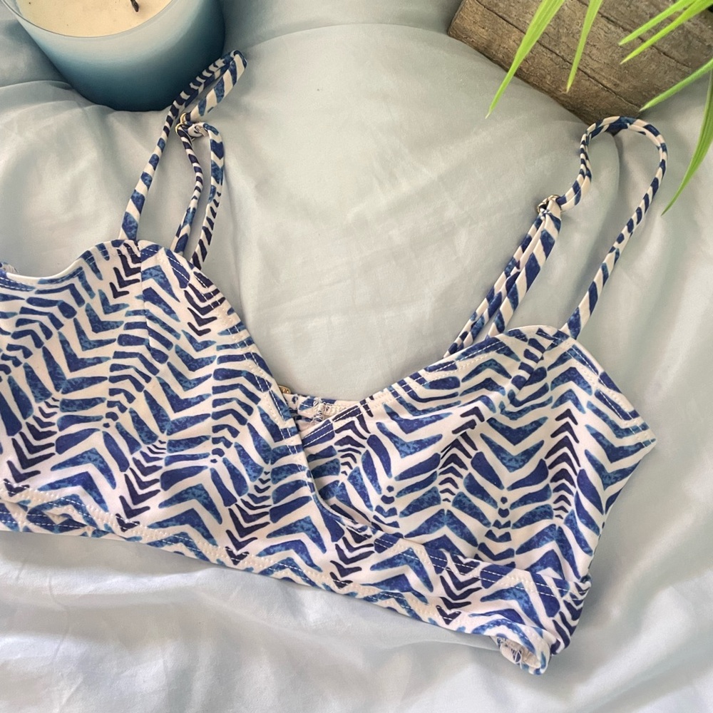 Beach Riot x Revolve Bikini Top - Picture 2 of 4